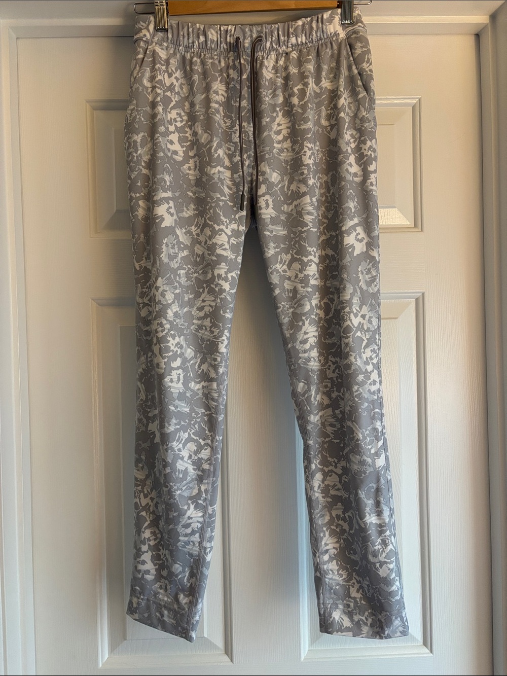 Lululemon Ready to Rulu Joggers size 4